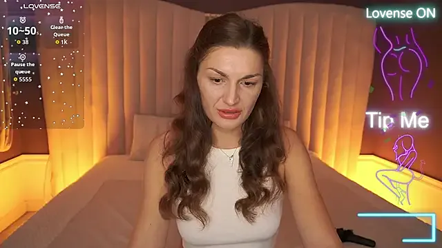 Try our streaming cams variety and talk on a personal level with our adorable girls streamers, showing off their bountiful shapes and dildos.