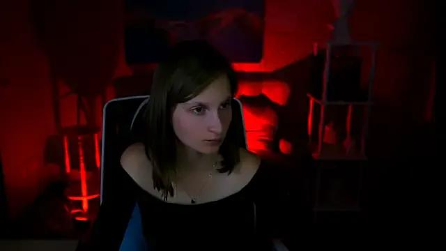 EllaHorton from StripChat