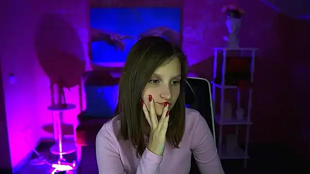 EllaHorton from StripChat