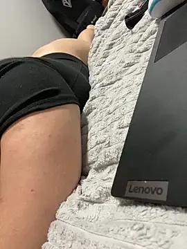 Ellainaaa from StripChat