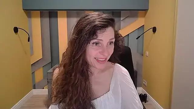 EllaLong from StripChat