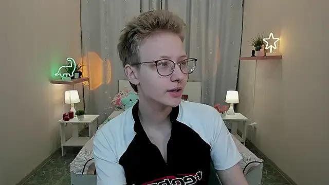 EllaSloan from StripChat