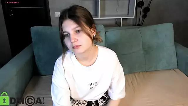Elle_Ellise from StripChat is Freechat