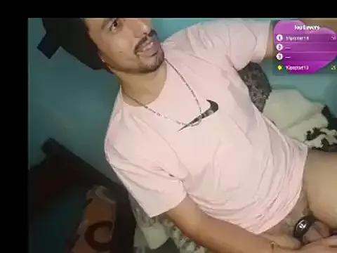ellechozo from StripChat