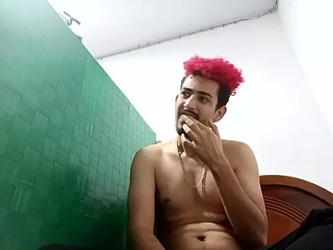 ellechozo from StripChat