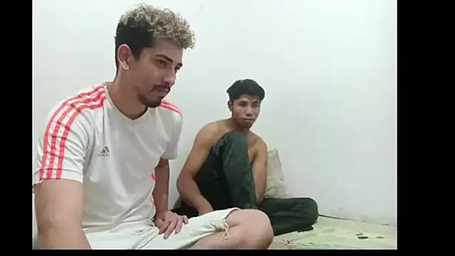ellechozo from StripChat