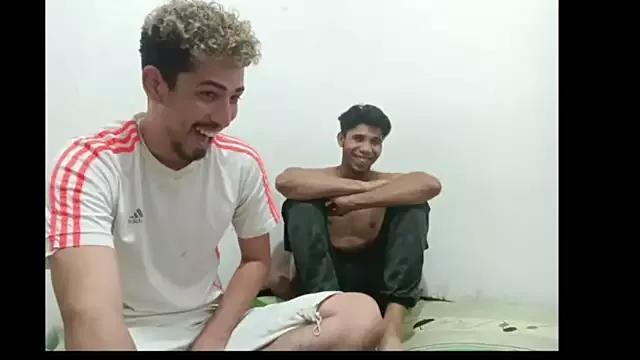 ellechozo from StripChat
