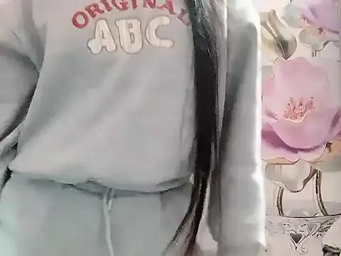 Ellie039 from StripChat is Freechat