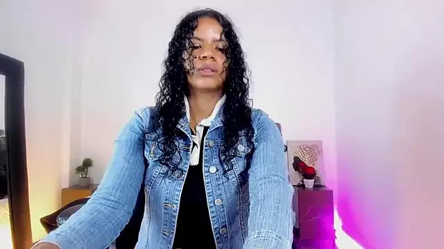 Ellie_Alves from StripChat