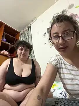 Ellie_Raven from StripChat is Freechat
