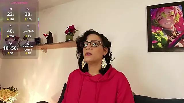 Elliee_ from StripChat