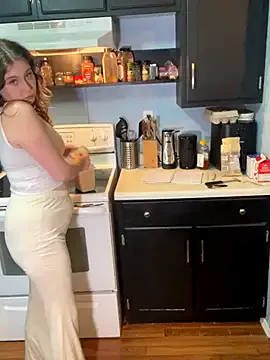 EllieMelts on StripChat 