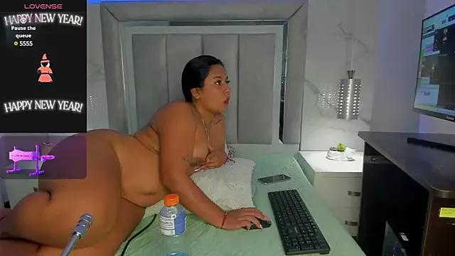 EllieMoret from StripChat