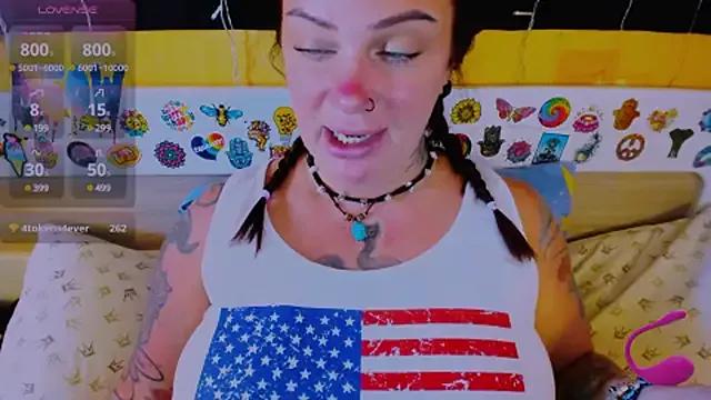 EllieOz from StripChat
