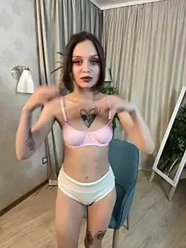 ElliePink from StripChat