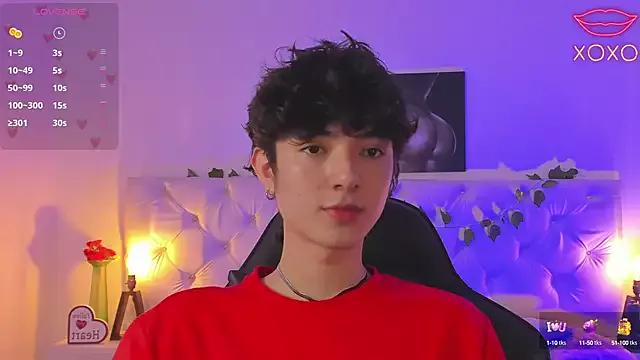 Elliot_younng from StripChat