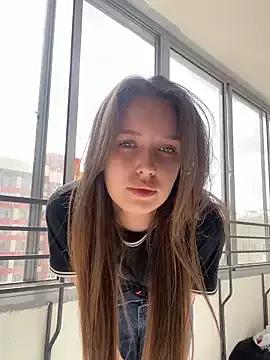 ElliRose from StripChat is Freechat