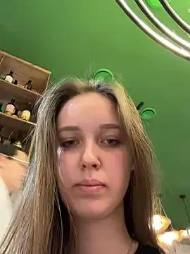ElliRose from StripChat is Freechat