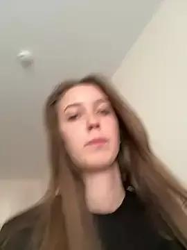 ElliRose from StripChat is Freechat