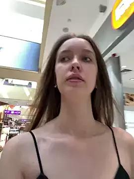 ElliRose from StripChat is Freechat