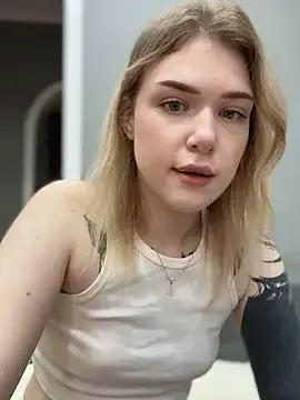elliss_ from StripChat is Freechat