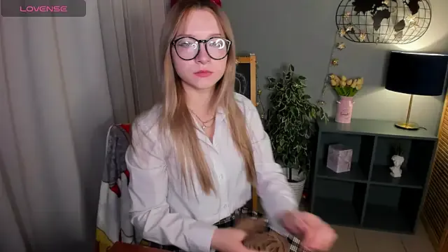 Elliupp from StripChat