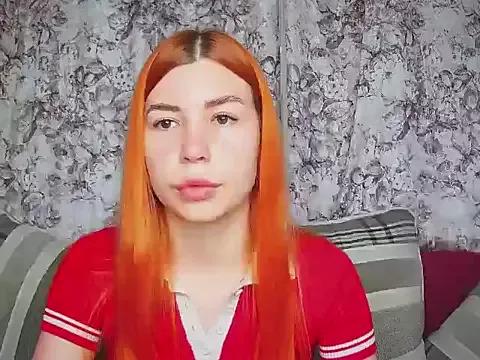 ElllaNuar from StripChat
