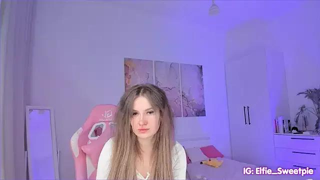 Elly_Baker from StripChat