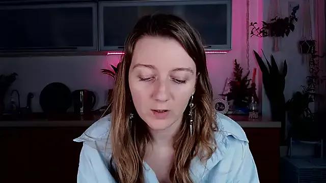 Elly_Helly from StripChat