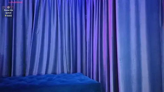 Elly_Solley from StripChat