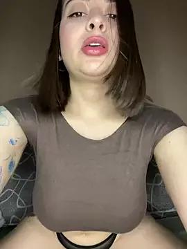 EllyBigTits from StripChat