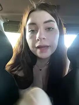 EllyNora from StripChat