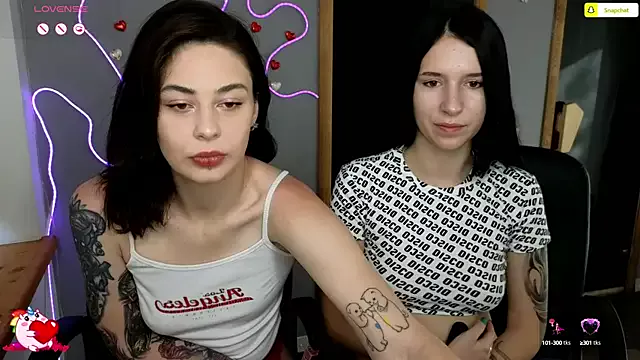 EllyRoman on StripChat 