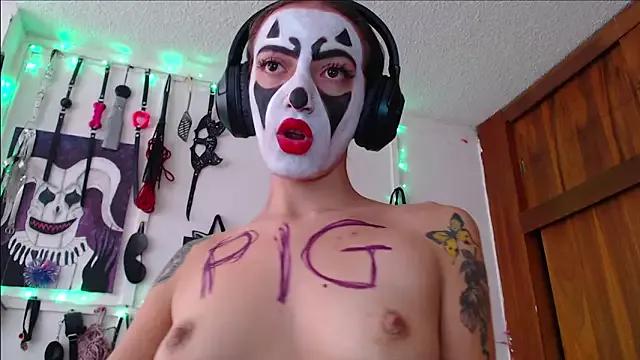 Try our streaming cams variety and talk on a personal level with our adorable girls streamers, showing off their bountiful shapes and dildos.