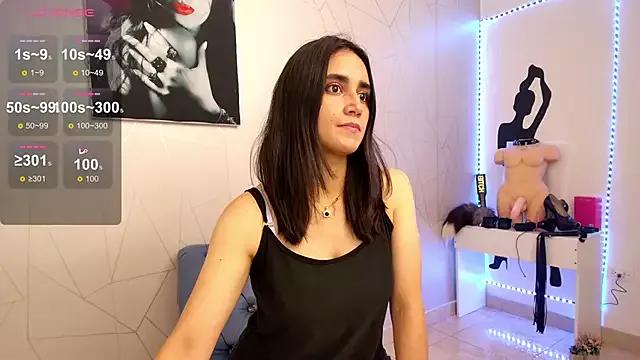 elowen_halley from StripChat is Freechat