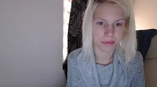 ElssaRush from StripChat