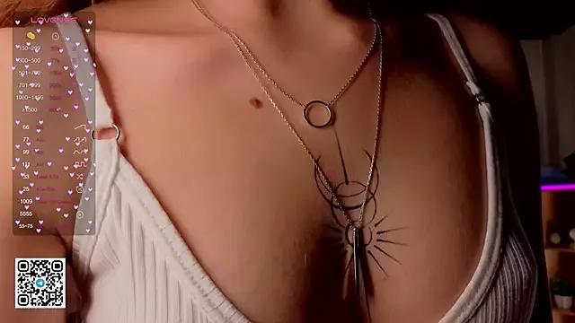ElvaDobbs from StripChat is Freechat