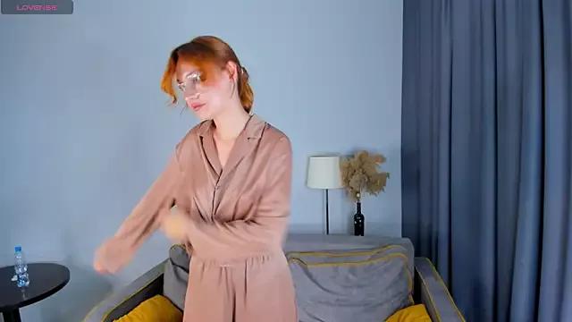 Try our streaming cams variety and talk on a personal level with our adorable girls streamers, showing off their bountiful shapes and dildos.