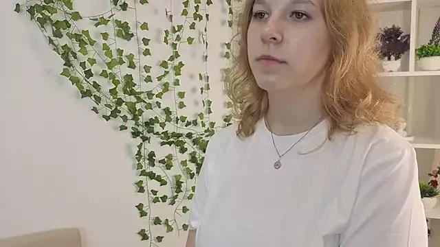 ElwineFitch from StripChat is Freechat