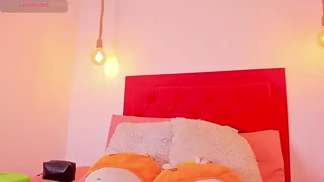 Try our streaming cams variety and talk on a personal level with our adorable girls streamers, showing off their bountiful shapes and dildos.
