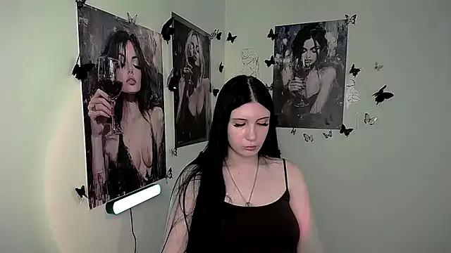 EmberBB from StripChat