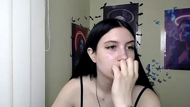 EmberBB from StripChat