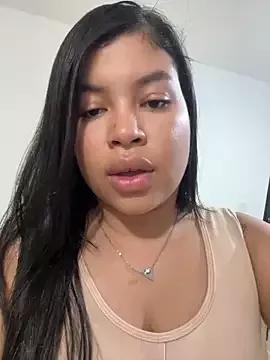 EmberLips from StripChat is Freechat