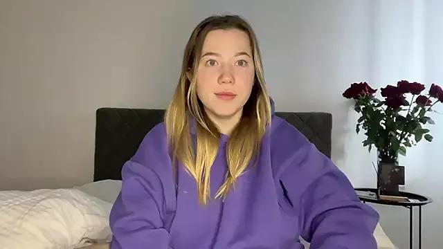 Try our streaming cams variety and talk on a personal level with our adorable girls streamers, showing off their bountiful shapes and dildos.