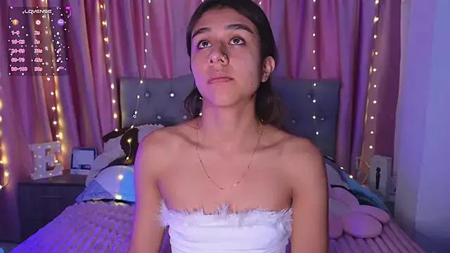 Emiily_Scott1 from StripChat