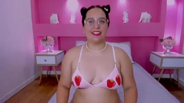 EmiilyBloomm from StripChat