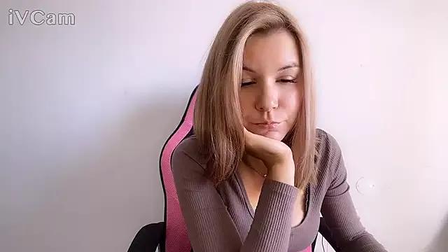 Emilia_Evanss from StripChat is Freechat