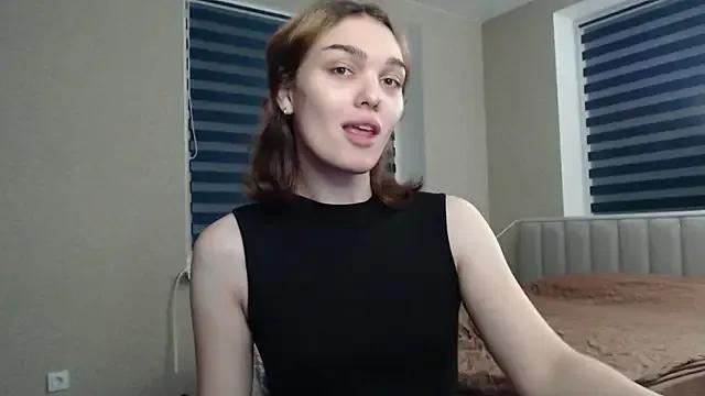 EmiliaRhodes from StripChat is Freechat