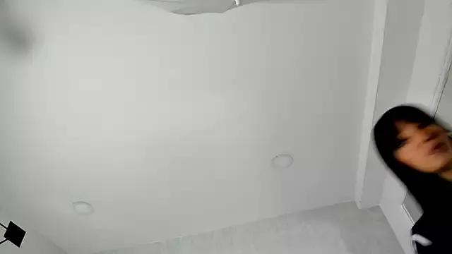 EmiliaRose_ from StripChat is Freechat