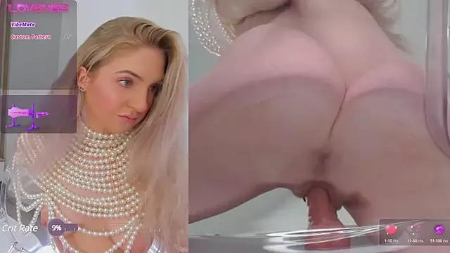 Emilly_Hart from StripChat is Freechat